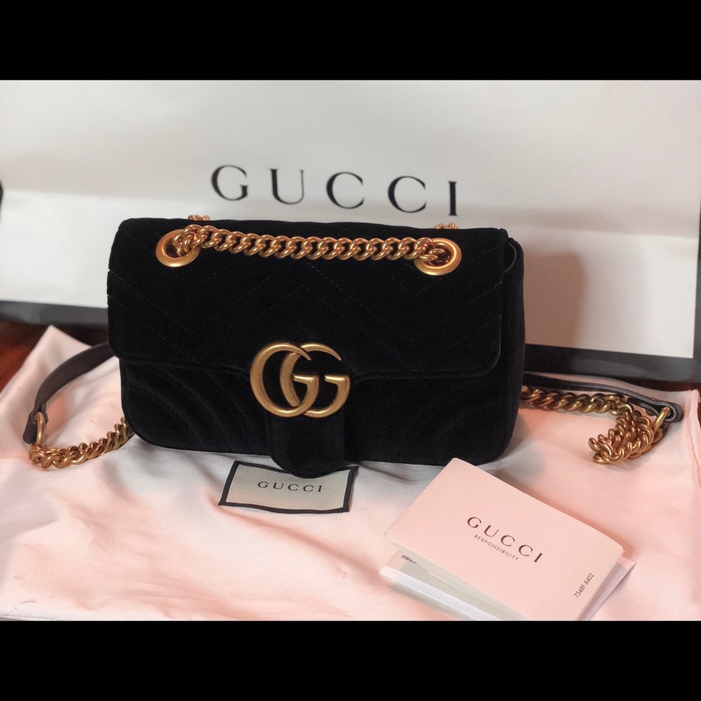 Small GG Marmont 2.0 Matelassé Velvet Shoulder Bag